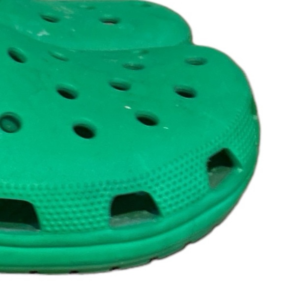 Men's Crocs Classic Clog Grass Green - Picture 10 of 16